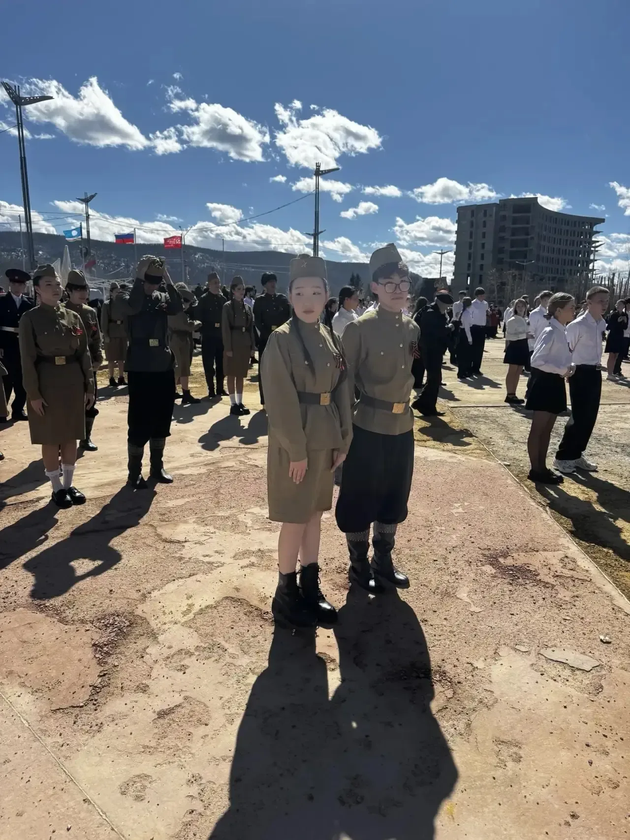 День Победы-Великий праздник!  Подвиг нашего народа- это вечный урок мужества и любви к Родине. Но э