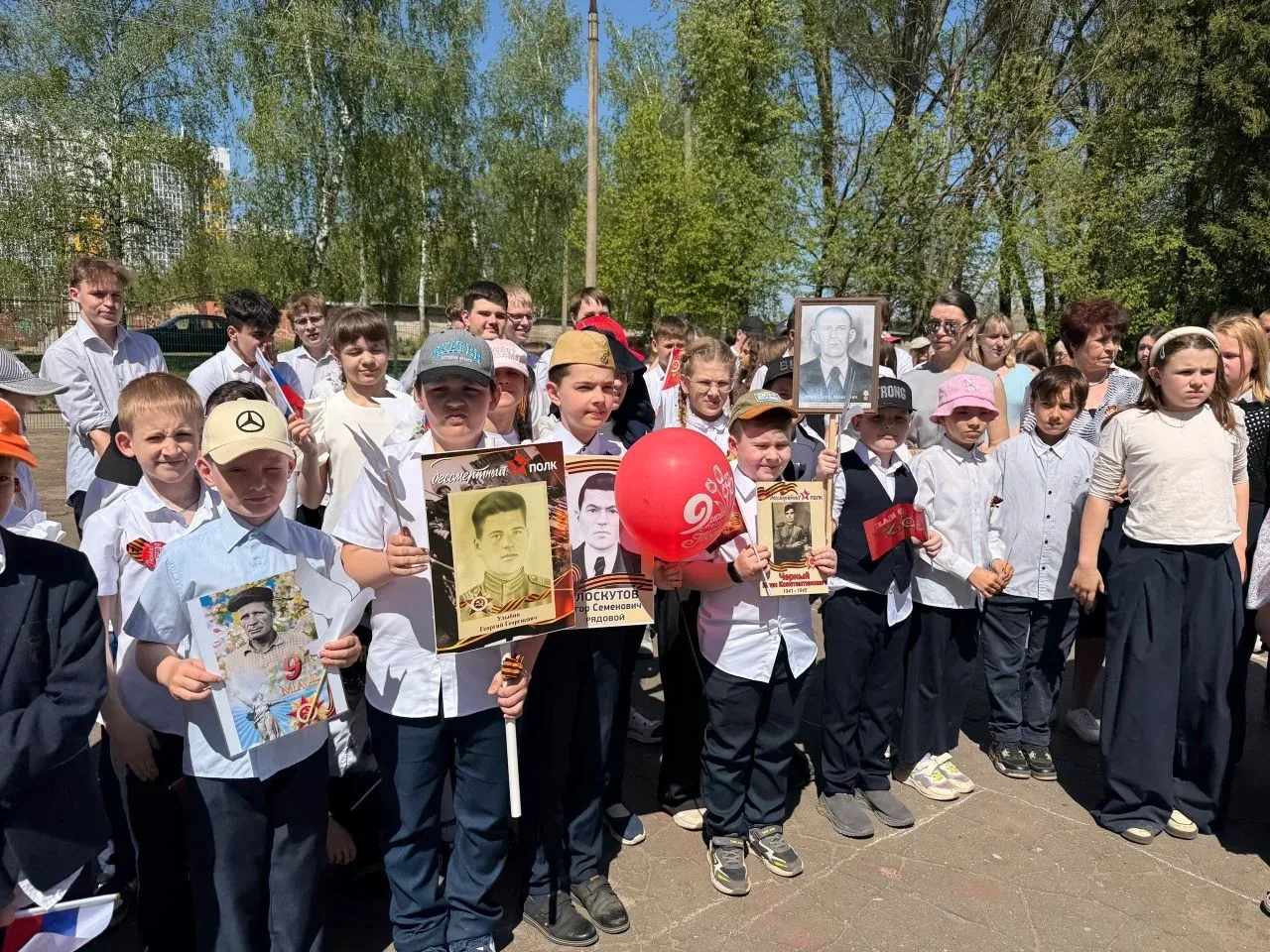 🎖 День Победы в гимназии №34, корпус 2    Сегодня в нашей гимназии прошёл торжественный митинг и акц