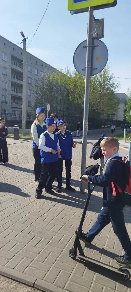 🇷🇺🚴🛴 Участники родительского патруля Школы-ЭКОТЕХ и члены кружка "Юные инспекторы дорожного движения