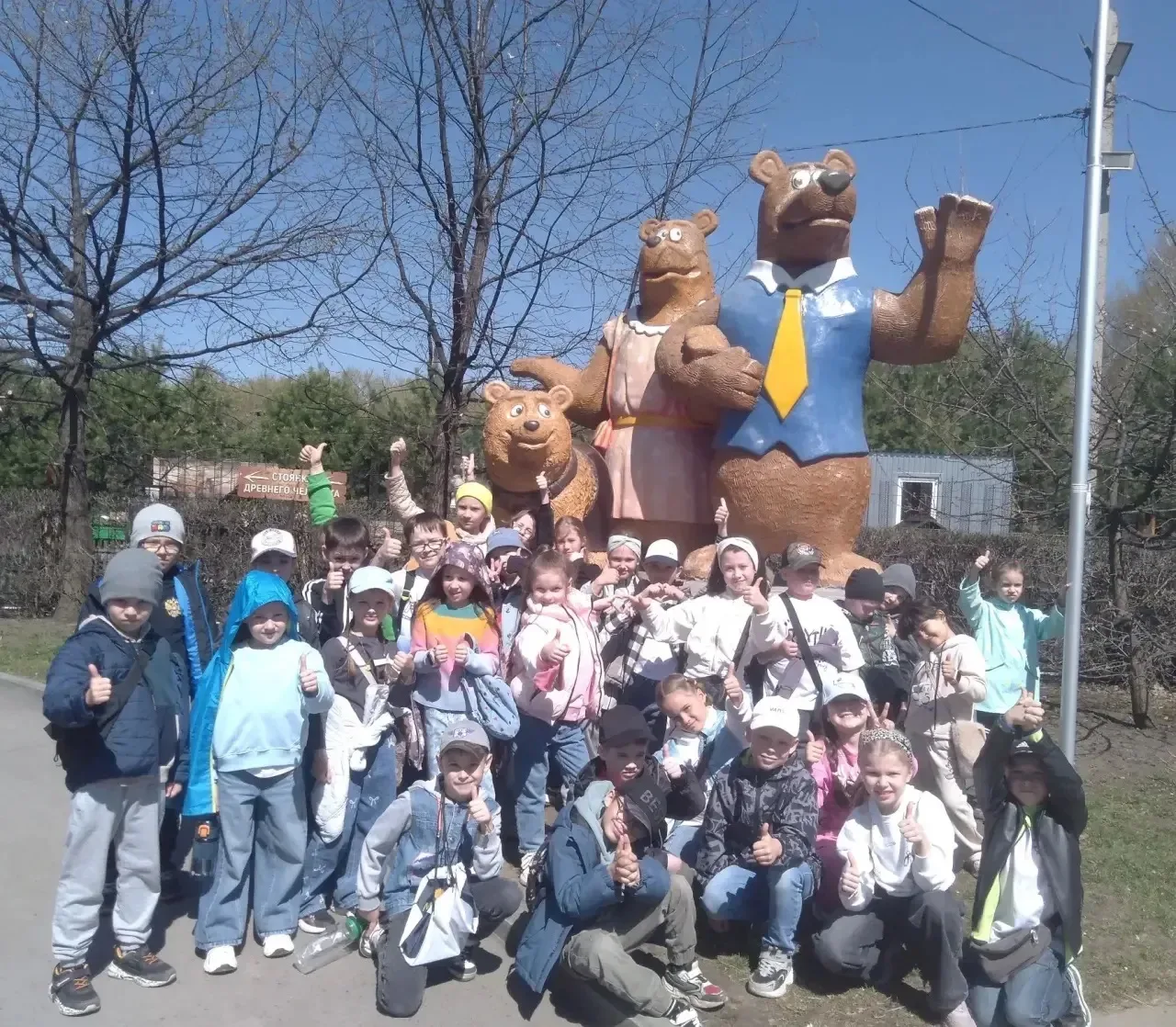 ✨🌱Ребята 1А и 2А классов серьёзно подошли к участию в экологической акции «Сбор макулатуры», направл