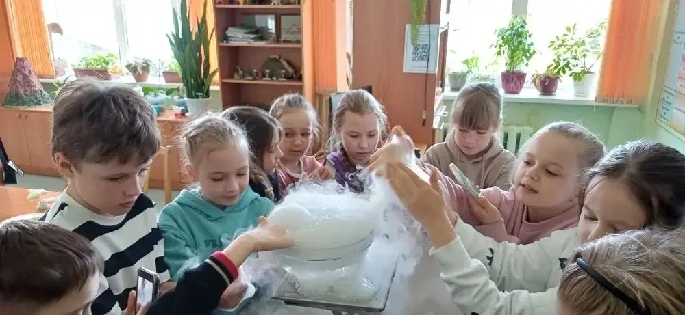 🌱15 мая ученики 2А класса совершили увлекательное путешествие в Алтайский краевой детский экологичес