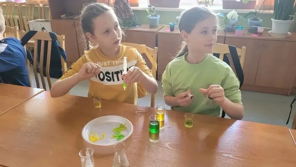 🌱15 мая ученики 2А класса совершили увлекательное путешествие в Алтайский краевой детский экологичес