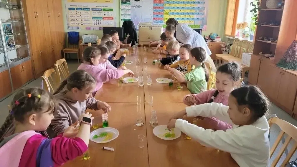 🌱15 мая ученики 2А класса совершили увлекательное путешествие в Алтайский краевой детский экологичес