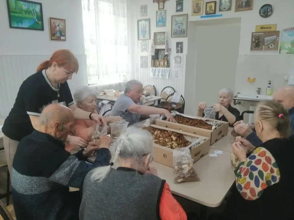 В Центре социального обслуживания Багаевского района продолжается важная работа по поддержке участни