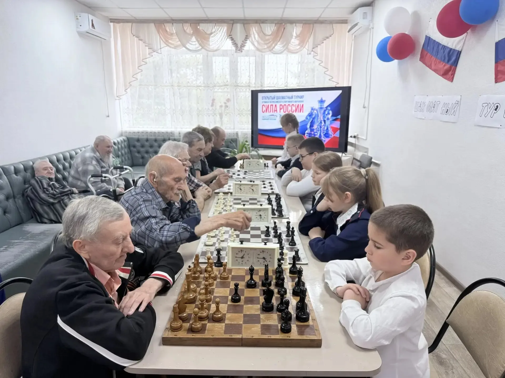 15 мая в Центре социального обслуживания Багаевского района прошел открытый шахматный турнир в рамка