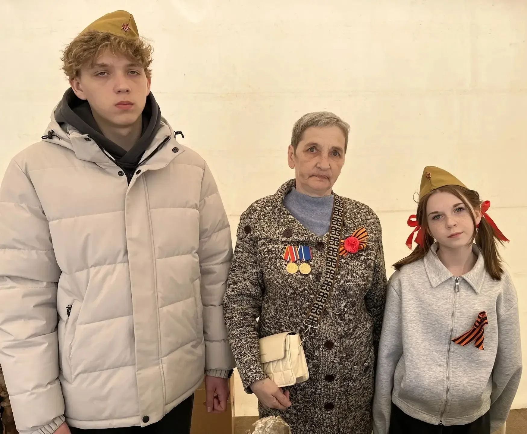 🎖🕊ДЕНЬ ПОБЕДЫ НА ГОРОДСКОЙ ПЛОЩАДКЕ🕊🎖  Сегодня, 9 мая 2026 года, в праздник Дня Победы, учащиеся 6Б 