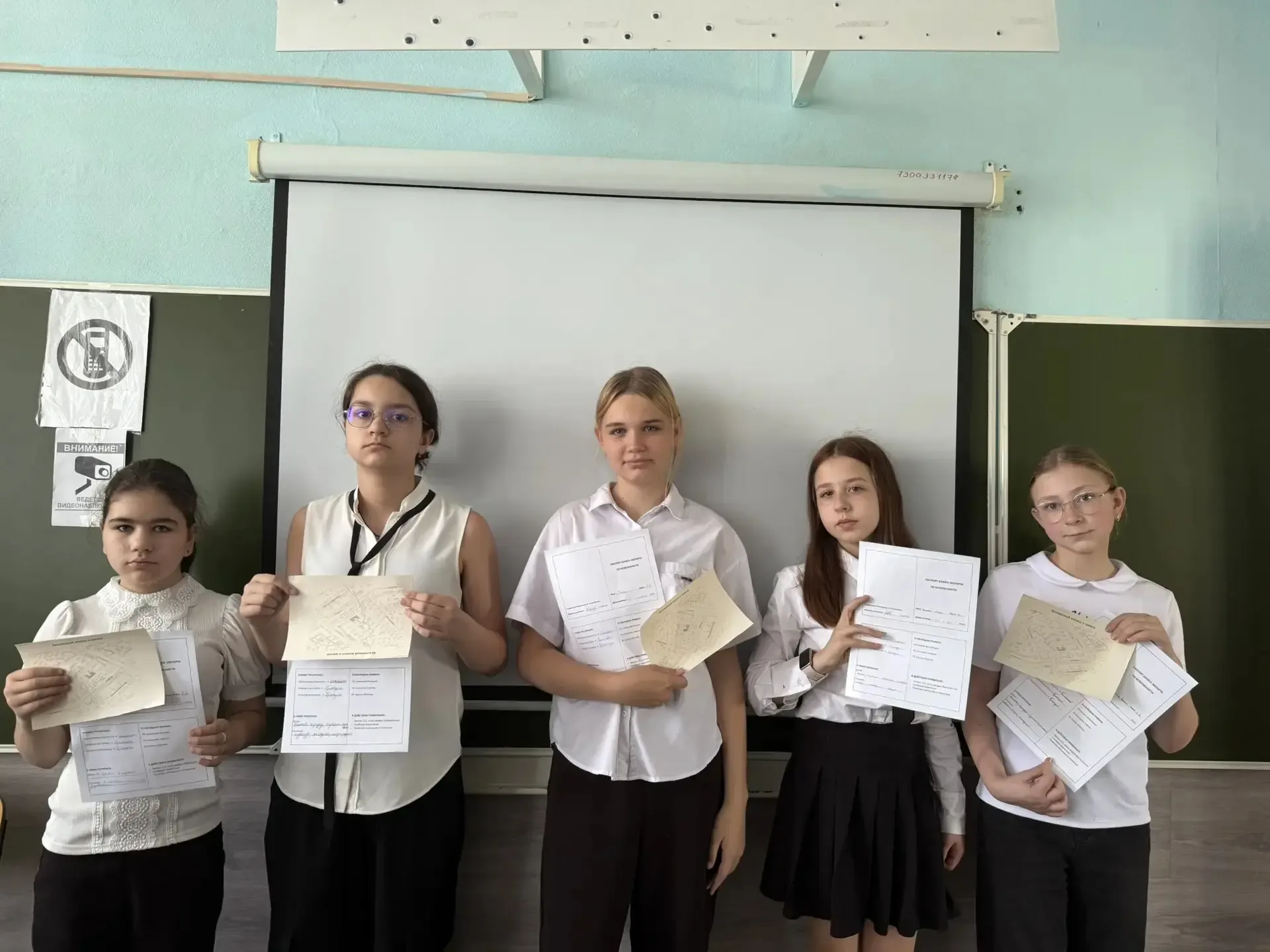 Единый классный час по безопасности    Сегодня во всех классах нашей школы состоялся единый классный