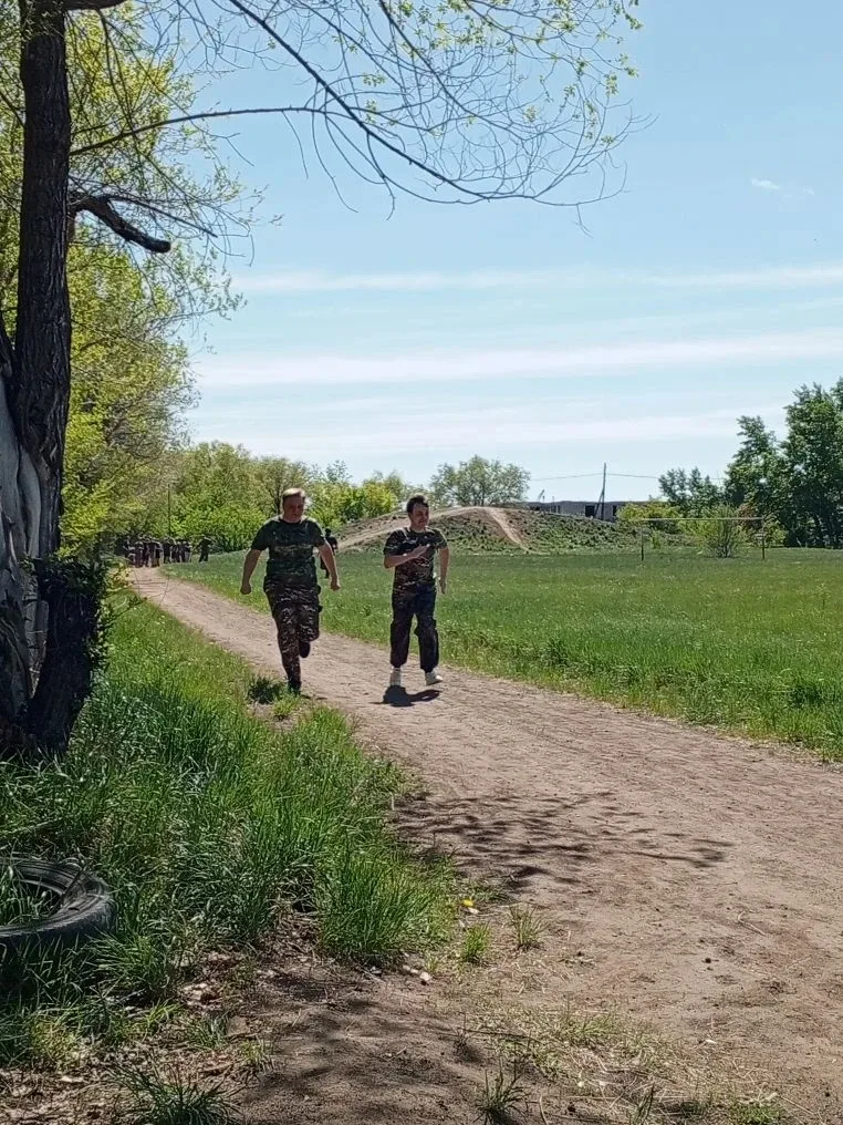 С 18 по 22 мая на базе клуба "Десантник" проходят учебные сборы для юношей 10 классов. В этом году в