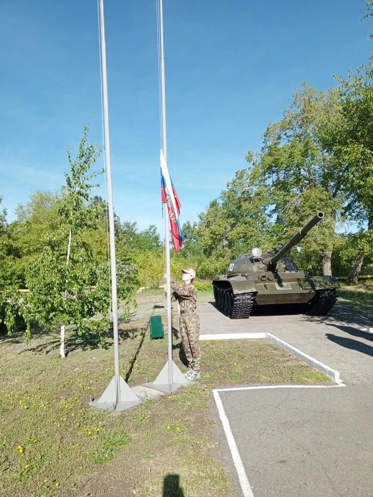 С 18 по 22 мая на базе клуба "Десантник" проходят учебные сборы для юношей 10 классов. В этом году в