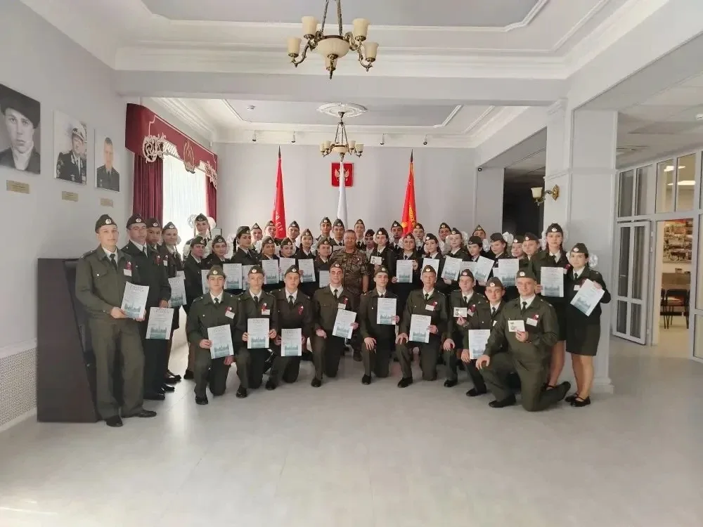 🎖️ Завершилась Вахта Памяти гимназии № 10 на Посту № 1!  С гордостью подводим итоги и называем имена