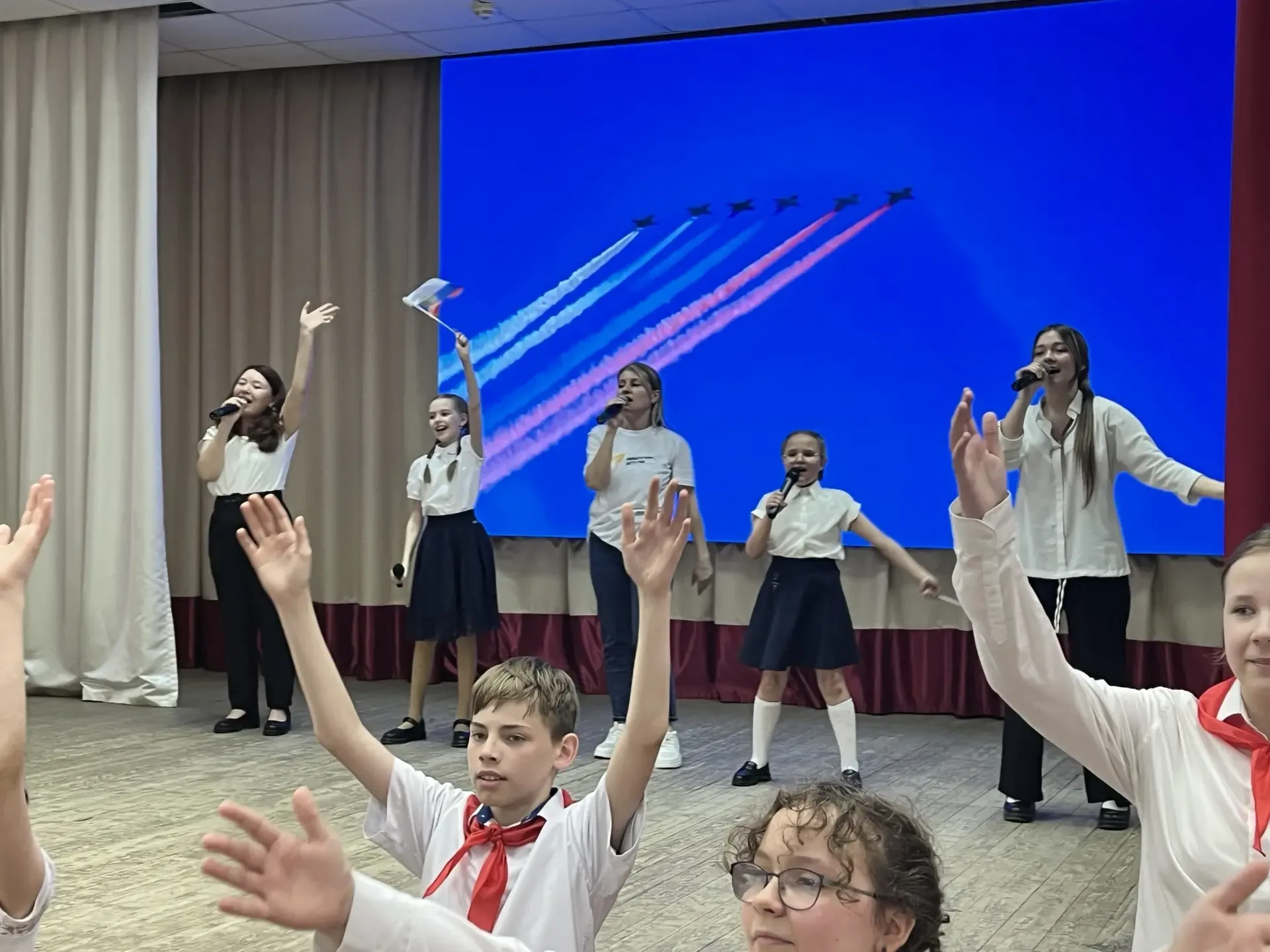 🎉 День детских объединений: ярко, торжественно, вдохновляюще! 🎉  Сегодня в гимназии № 10 прошло райо