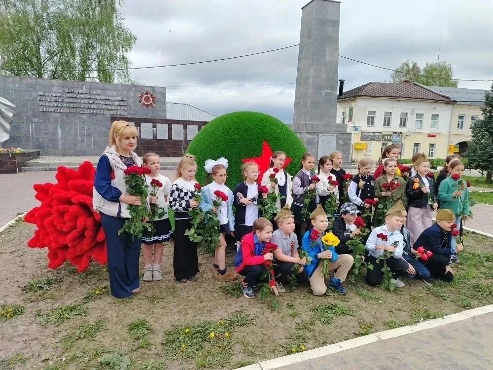 День Победы  Каждый год накануне великого праздника - Дня Победы – ученики начальных классов нашей ш