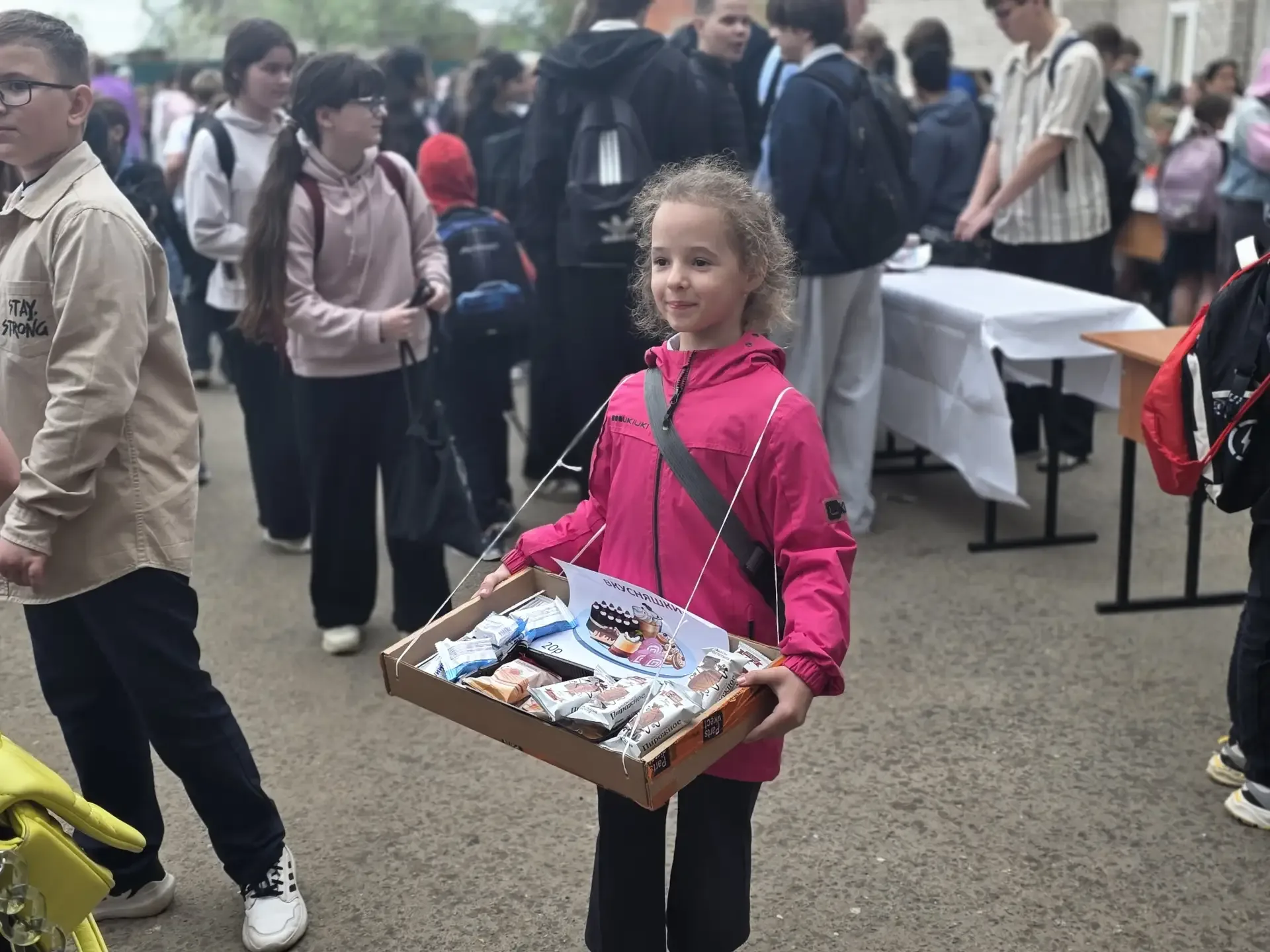 "Ярмарка Добра" прошла в нашей школе уже в пятый раз. Это стало хорошей традицией - все средства от 