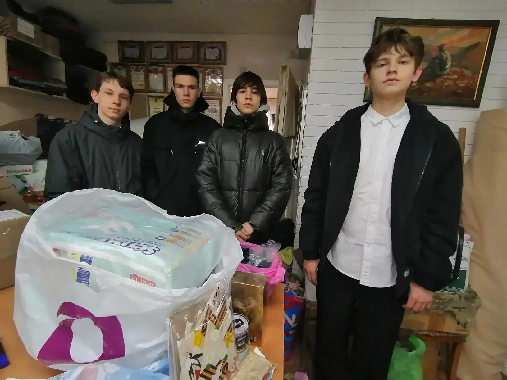 Акция "Посылка солдату"📦  Традиционно в апреле мы с вами собираем посылки для отправки в зону СВО. В