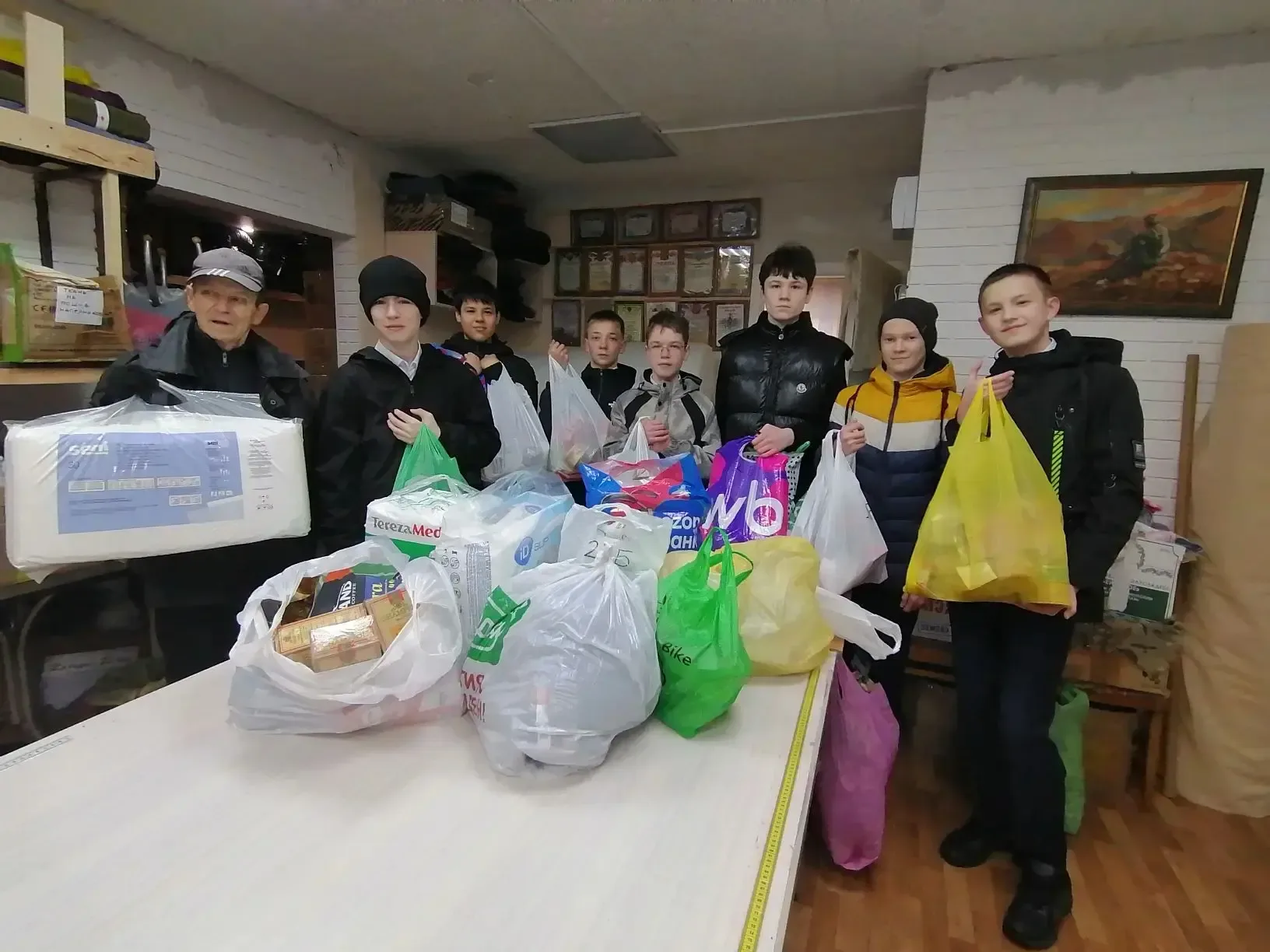 Акция "Посылка солдату"📦  Традиционно в апреле мы с вами собираем посылки для отправки в зону СВО. В