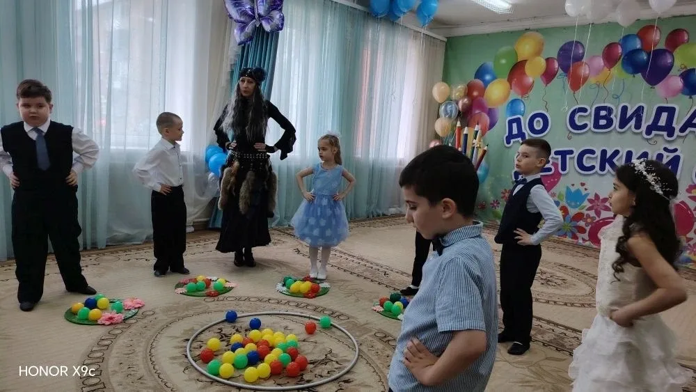 «До свидания, детский сад!» 🎓✨ 🎉 Выпускной в «Сказочном королевстве» 🎉 Вот и настал тот трогательный