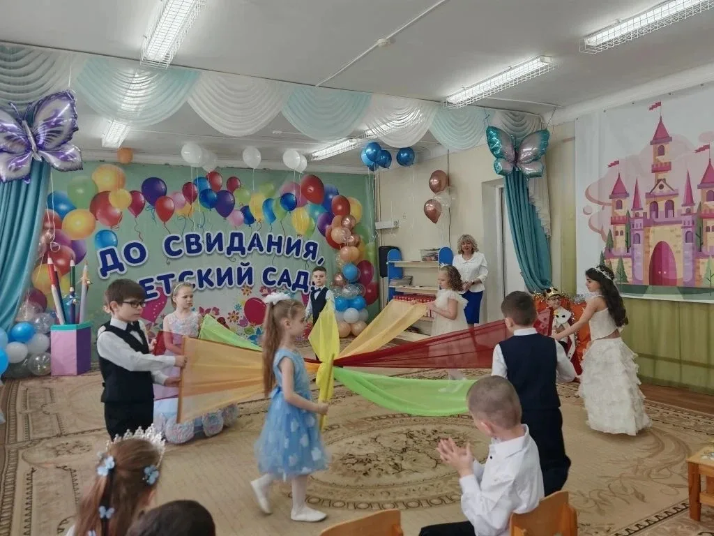 «До свидания, детский сад!» 🎓✨ 🎉 Выпускной в «Сказочном королевстве» 🎉 Вот и настал тот трогательный