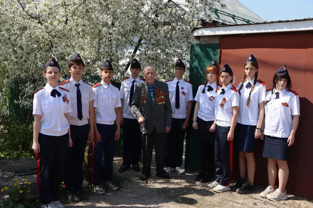 В тёплый майский день, 7 мая, сердца юных патриотов из 7 «Д» казачьего кадетского и 7 «А» юнармейско