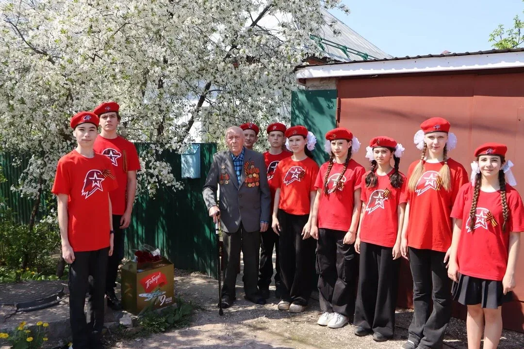 В тёплый майский день, 7 мая, сердца юных патриотов из 7 «Д» казачьего кадетского и 7 «А» юнармейско