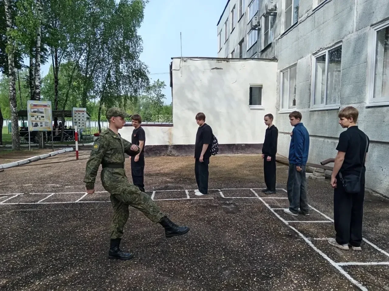 🪖Военные сборы будущих защитников Отечества   18 мая, на базе воинской части прошли однодневные воен