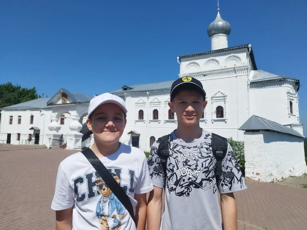 В ГОСТИ К ЦАРЮ ГОРОХУ!  2⃣2⃣ мая 2⃣0⃣2⃣6⃣года учащиеся 5 "В" класса с классным руководителем  Гладки