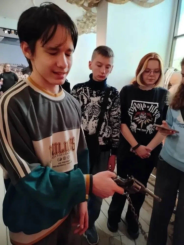 Поздравляем с наступающим Днём Победы!🔥♥️  В преддверии великого праздника, Дня Победы, ученики 9А, 