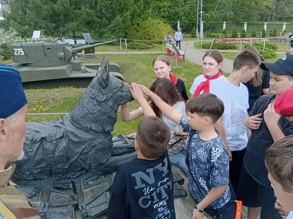 Путешествие пятиклассников на Поезде Победы. Начался маршрут из города Воронежа, где ребят встретили