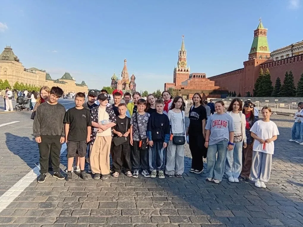 Путешествие пятиклассников на Поезде Победы. Начался маршрут из города Воронежа, где ребят встретили