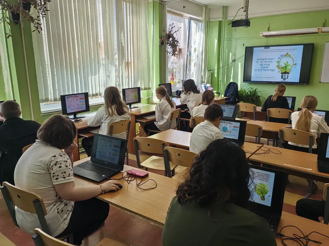 ✨ Уроки энергосбережения и энергобезопасности в нашей школе прошли ярко и увлекательно! ✨  Ребята с 