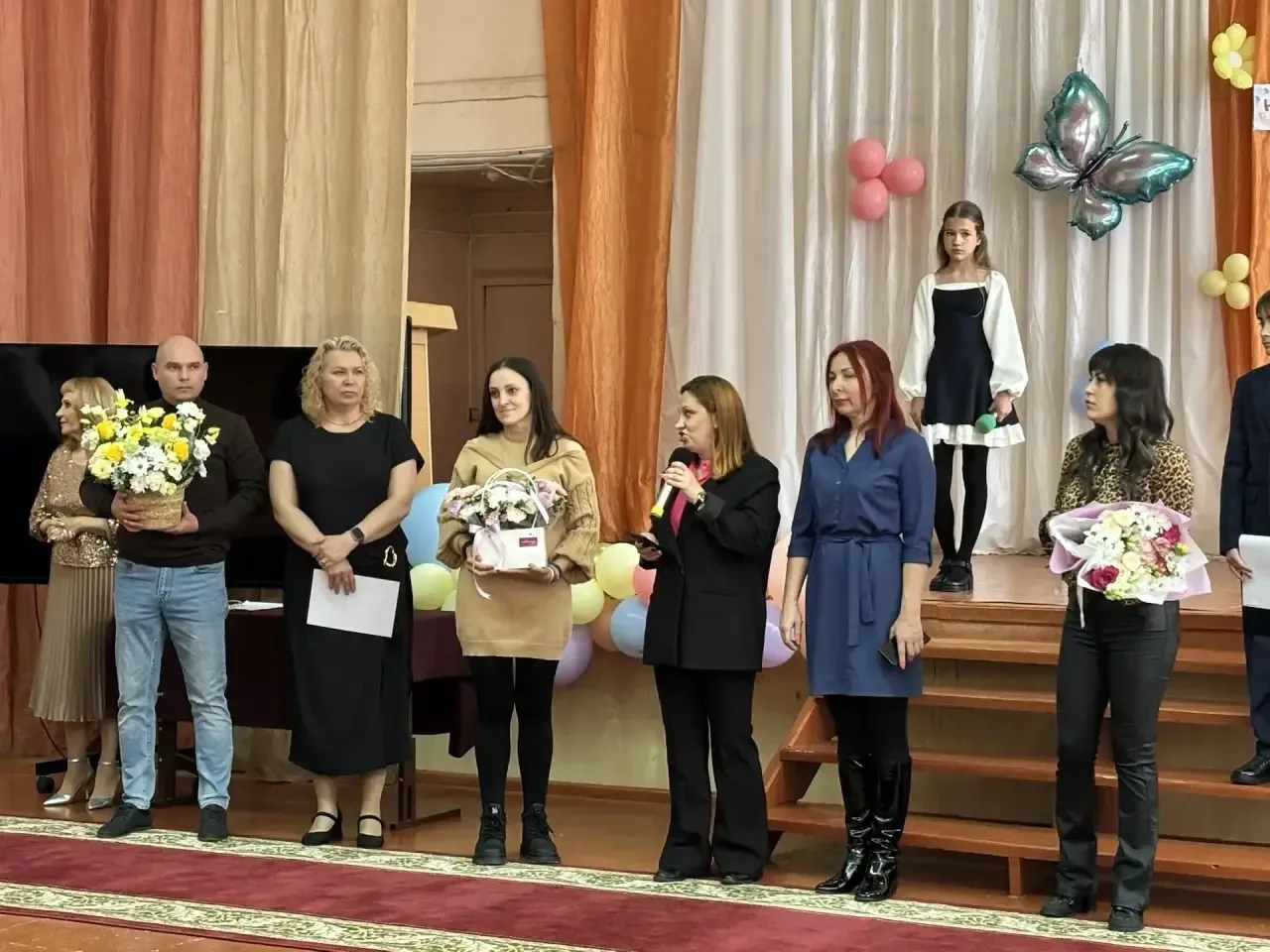 🎓 Прощай, начальная школа!  22 мая в нашей школе прошла торжественная линейка, посвящённая окончанию