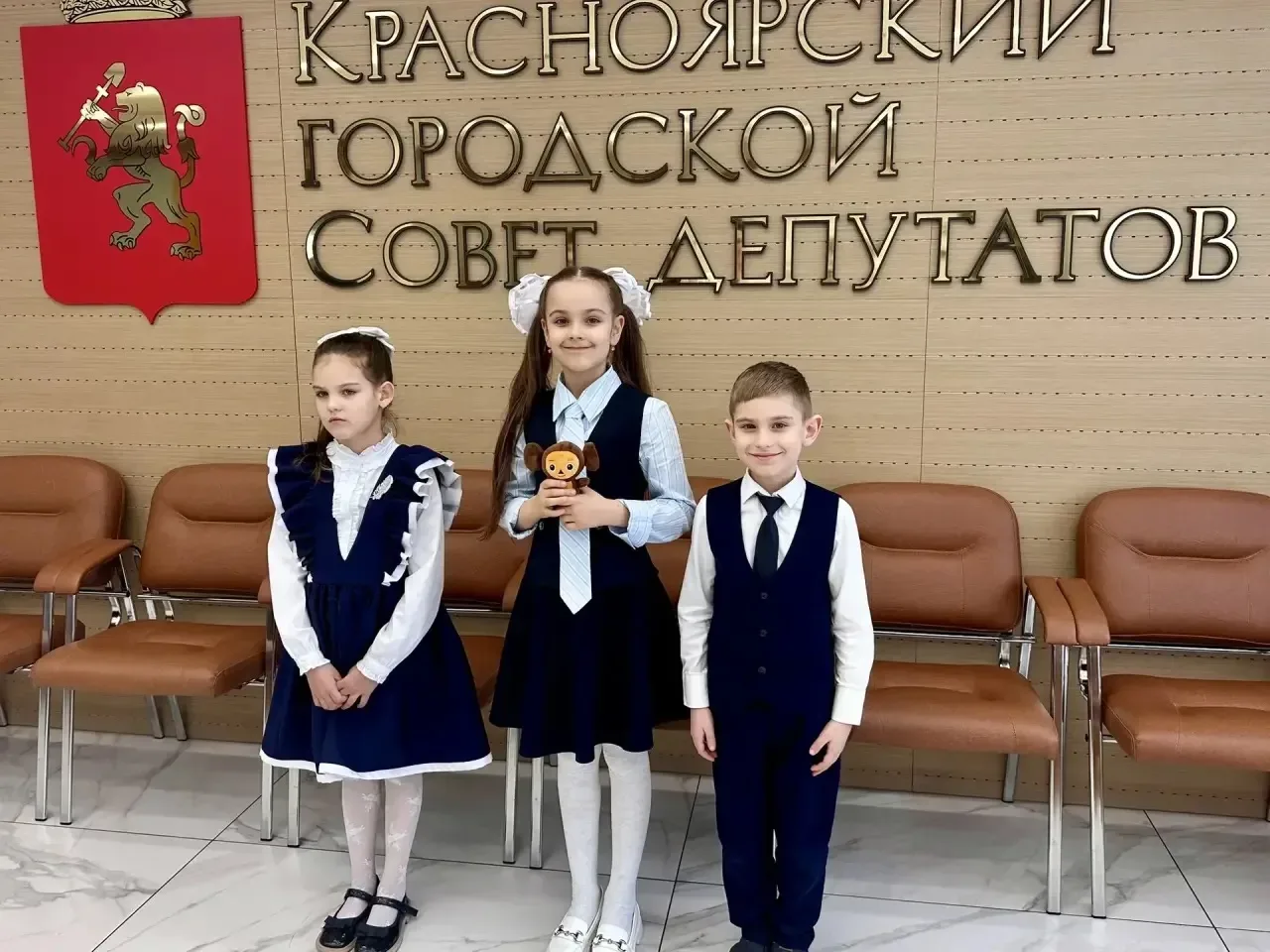 24 апреля команда учеников 1А класса «ГолосОК» в составе Агафоновой Яны, Погребной Эмилии и Свободин