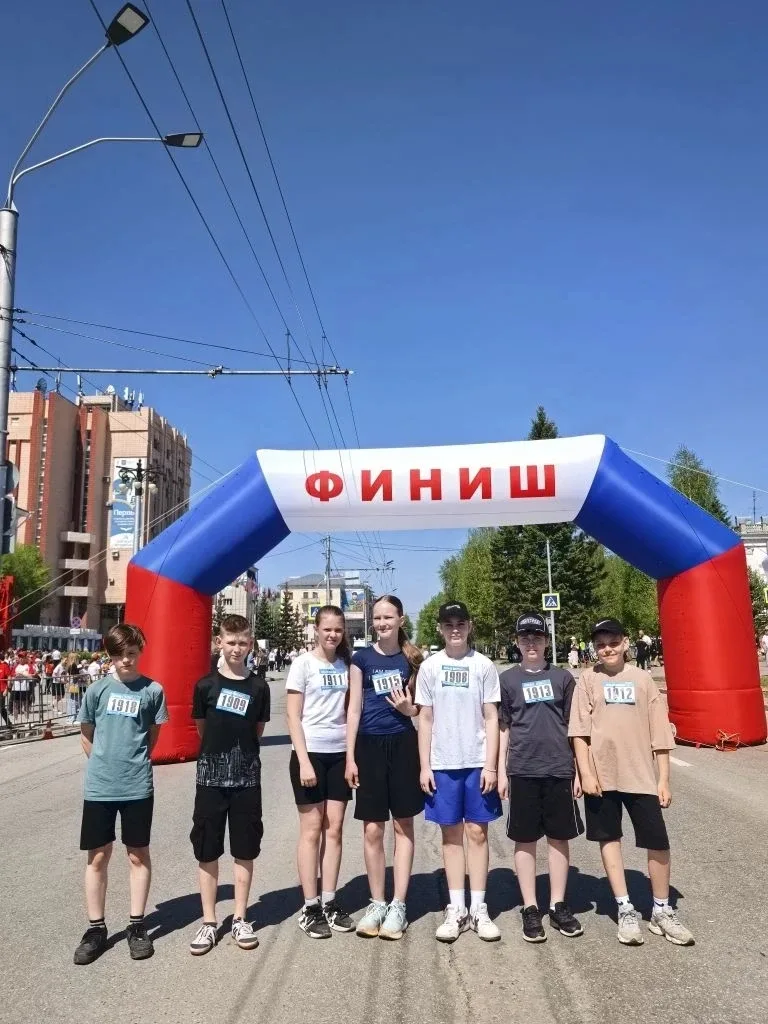 🥇 «Кольцо Победы» — мы в строю! 🥇  9 мая на площади Советов в Барнауле состоялся традиционный массов