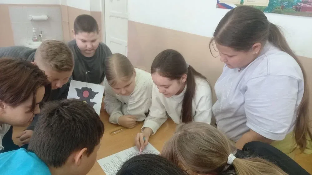 🔥15 мая сотрудники Центральной модельной библиотеки совместно с Домом досуга провели в нашей школе у