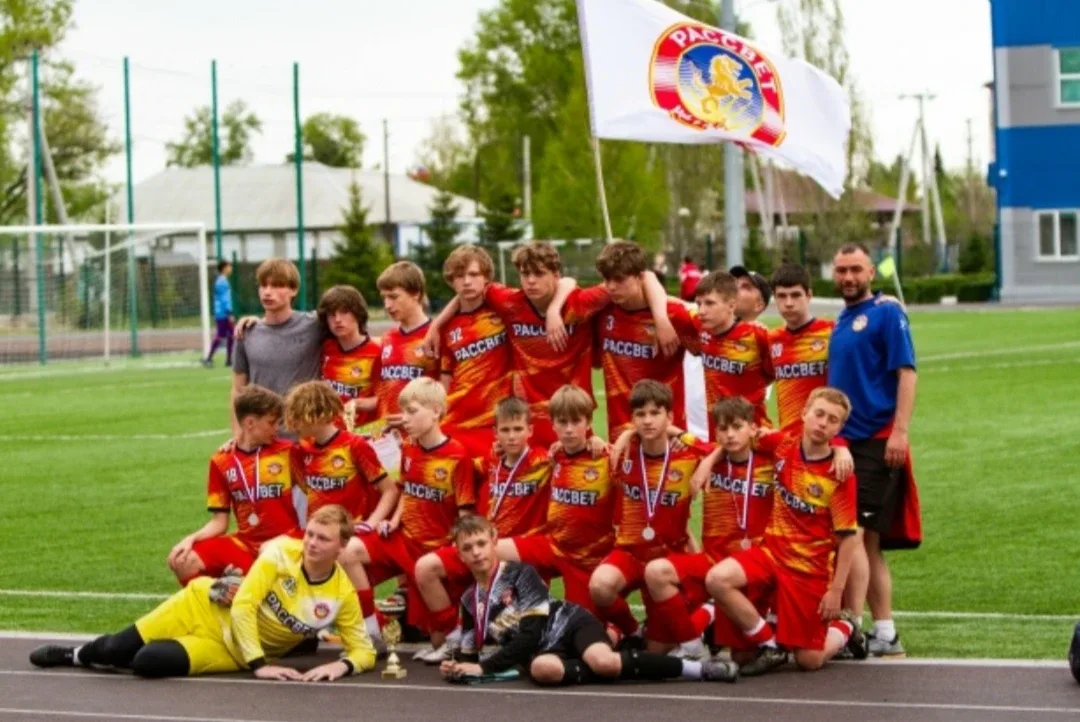 СПОРТИВНЫЕ ДОСТИЖЕНИЯ НАШИХ УЧЕНИКОВ   🥈⚽ Поздравляем ученика 7 "а" класса нашей школы, Шалыгина Пла