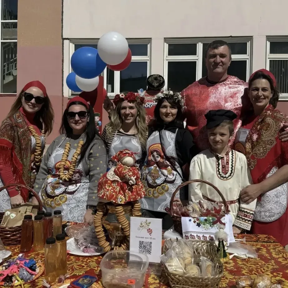 🎉 Фестиваль‑ярмарка «ДРУЖБА НАРОДОВ» 🎉  Сегодняшний день стал настоящим путешествием по культурам, т