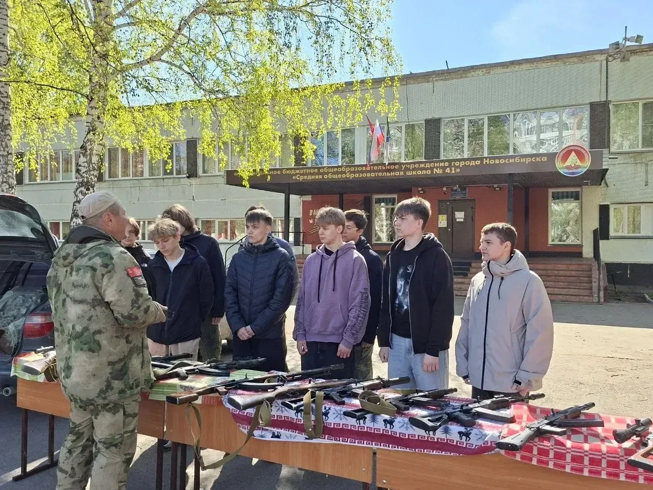 Сегодня для наших десятиклассников прошли военные сборы. Это было замечательно!