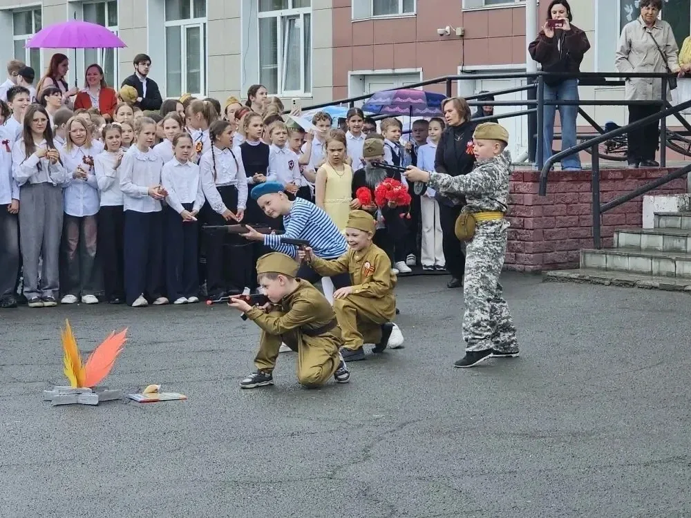 8 мая, накануне Дня Победы, в лицее состоялся  концерт "Победный май!", посвящённый 81-й годовщине п