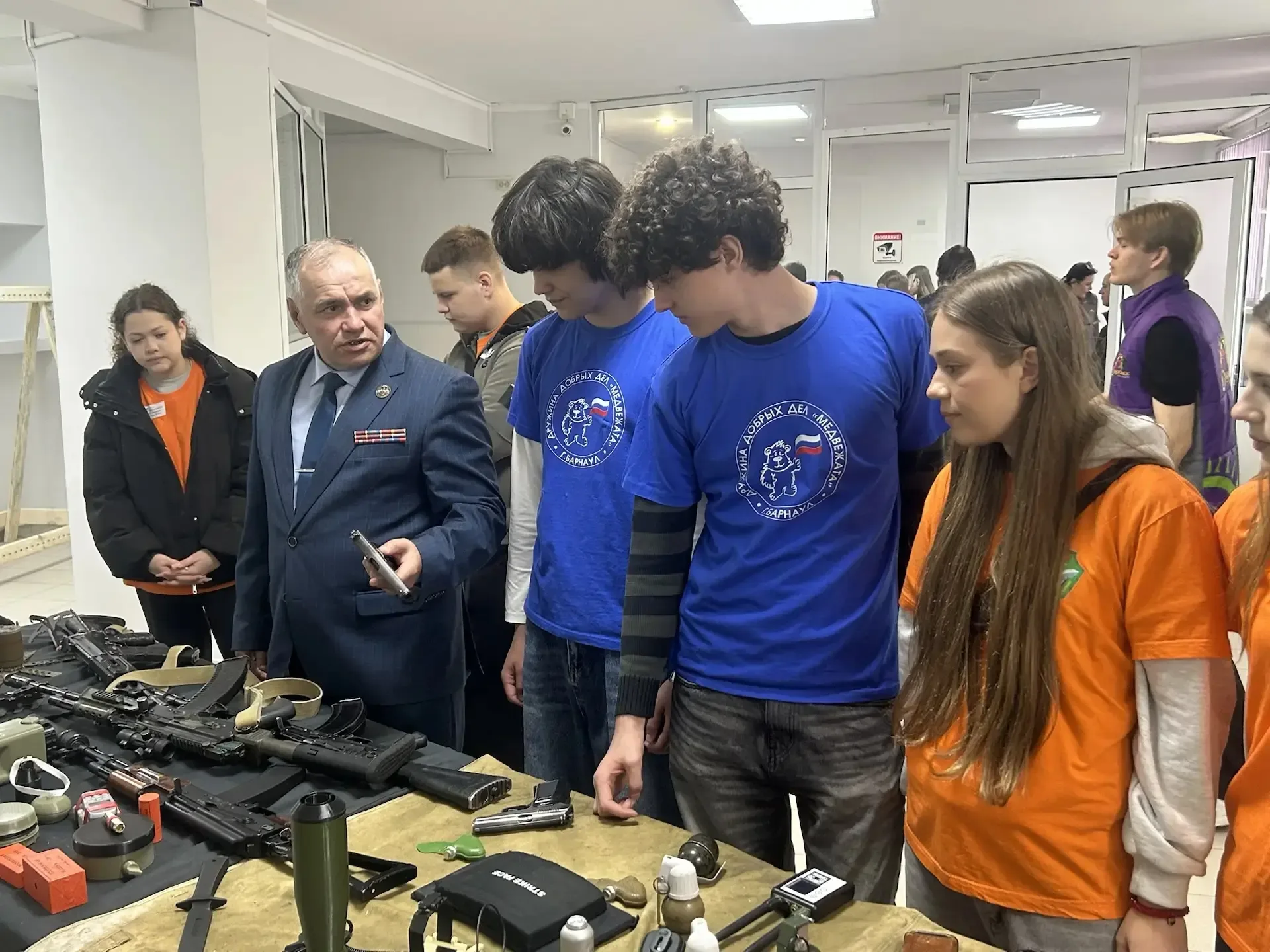 📆 16 мая команда нашей школы, добровольческий отряд "Медвежата", приняла участие в городской историк