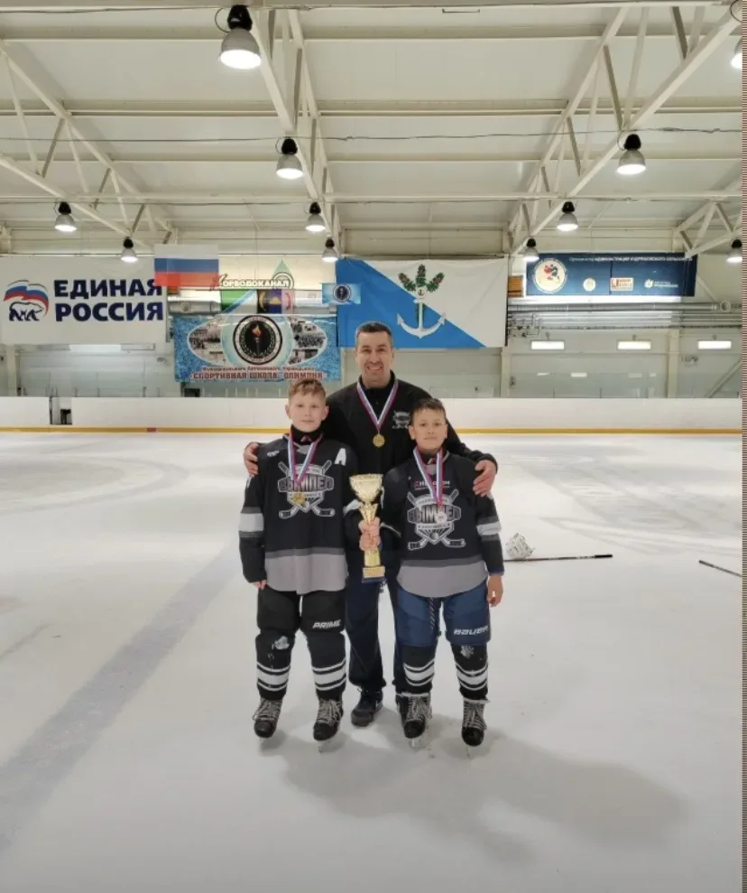 СПОРТИВНЫЕ НОВОСТИ🏒  10 мая завершилось первенство Новосибирска и Новосибирской области по хоккею с 