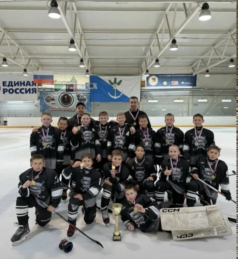 СПОРТИВНЫЕ НОВОСТИ🏒  10 мая завершилось первенство Новосибирска и Новосибирской области по хоккею с 