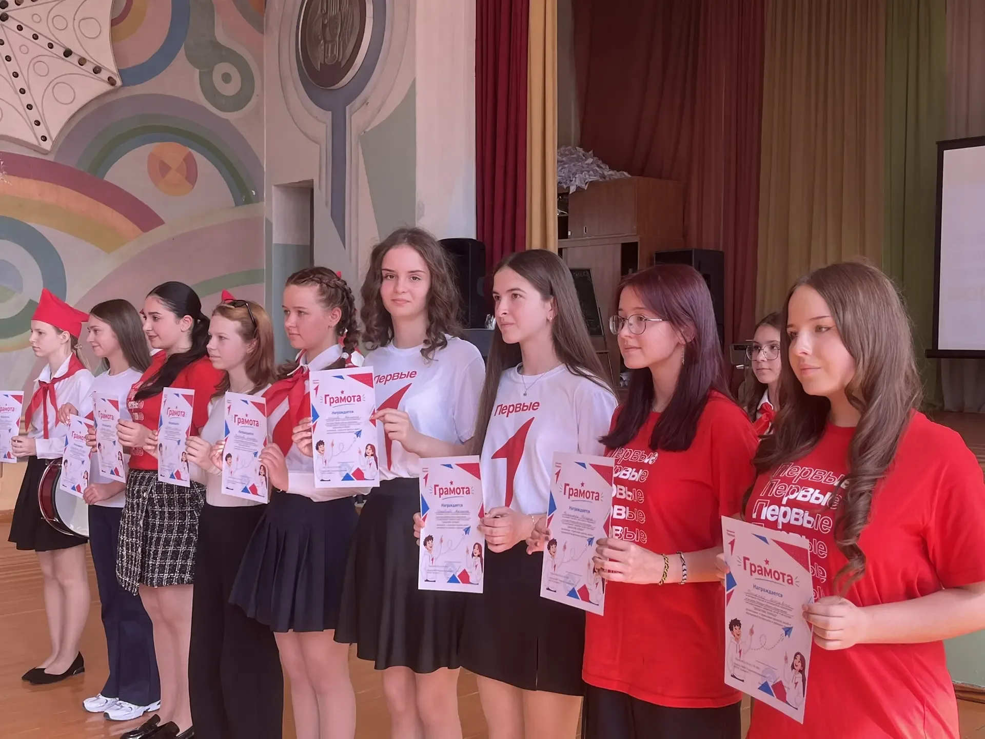 📢 В День детских общественных объединений в нашей гимназии царила особая атмосфера — торжественная, 