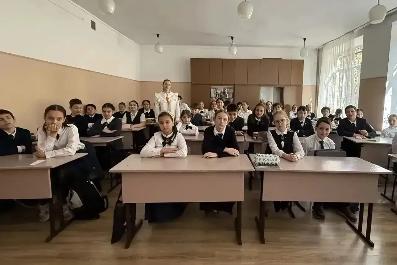 В нашей школе прошло важное и актуальное занятие для учащихся, посвященное теме "Вербовка: как проти