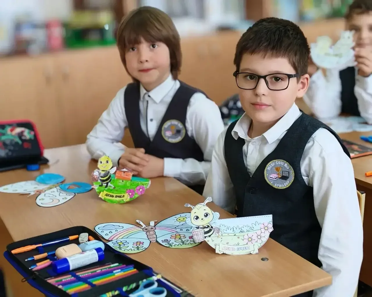 🐝🐝🐝 20 мая — День пчёл! 🐝🐝🐝  Сегодня наши маленькие эколята из 2Б класса провели занятие, посвящённо