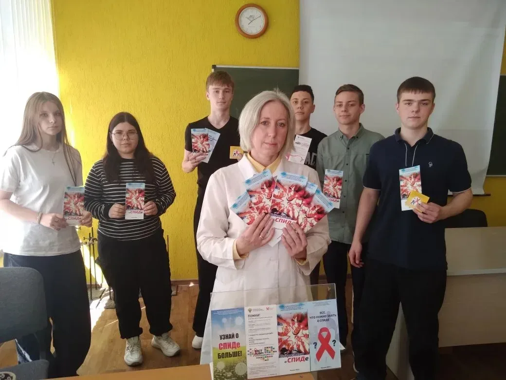 🩺 Важно говорить об этом открыто и без мифов.  В преддверии Всемирного дня памяти умерших от СПИДа в