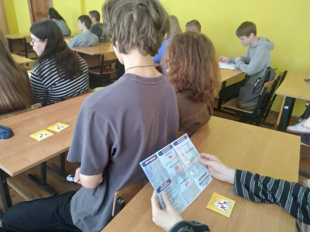 🩺 Важно говорить об этом открыто и без мифов.  В преддверии Всемирного дня памяти умерших от СПИДа в