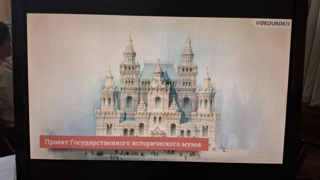 🌼 Весна — время улыбок, солнца и… музейных приключений в школе! А вы знали, что в нашей школе можно 