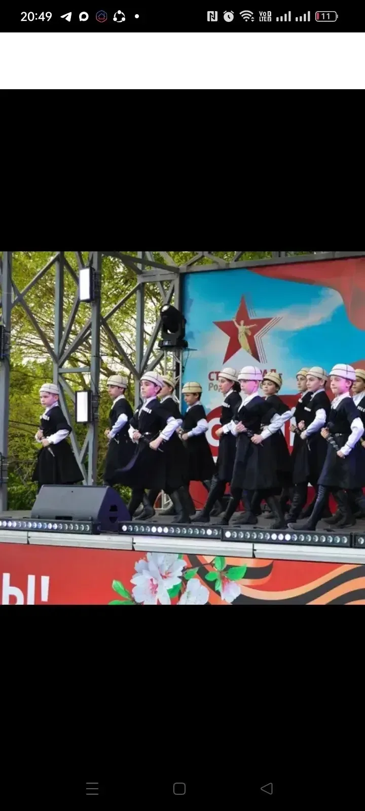 В День Победы, ученик 3 «Г» класса #МОУСШ81 Никита Зызин не просто поздравлял жителей и гостей город