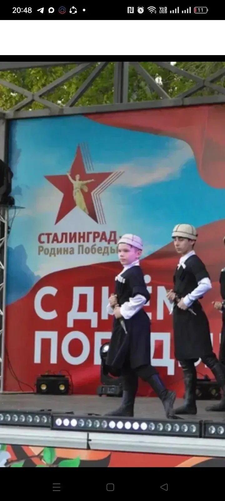 В День Победы, ученик 3 «Г» класса #МОУСШ81 Никита Зызин не просто поздравлял жителей и гостей город