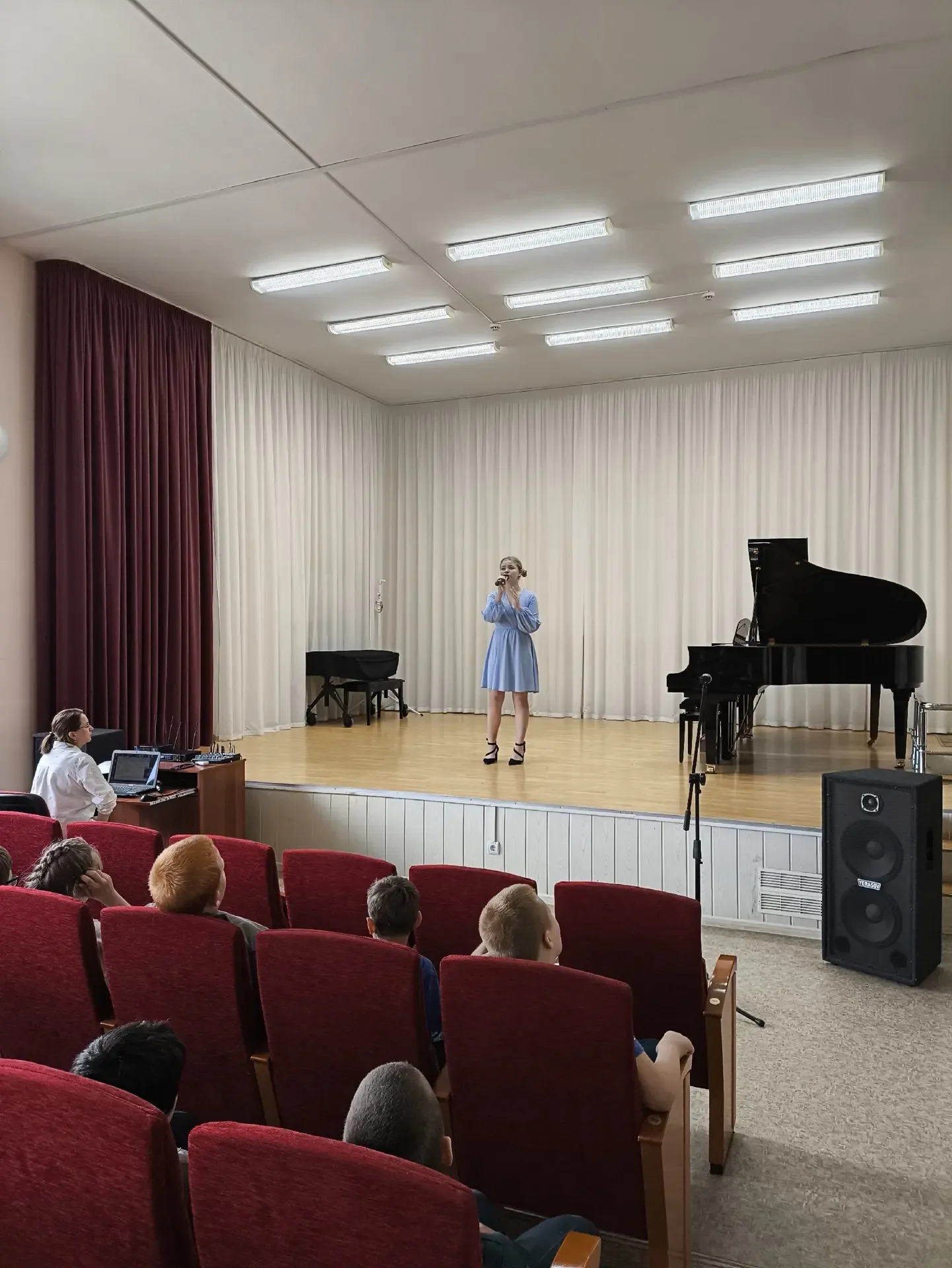 Кадеты #МОУСШ81 на концерте в ДМШ № 8  Кадеты #МОУСШ81 посетили концерт, посвящённый 9 мая. Он прошё