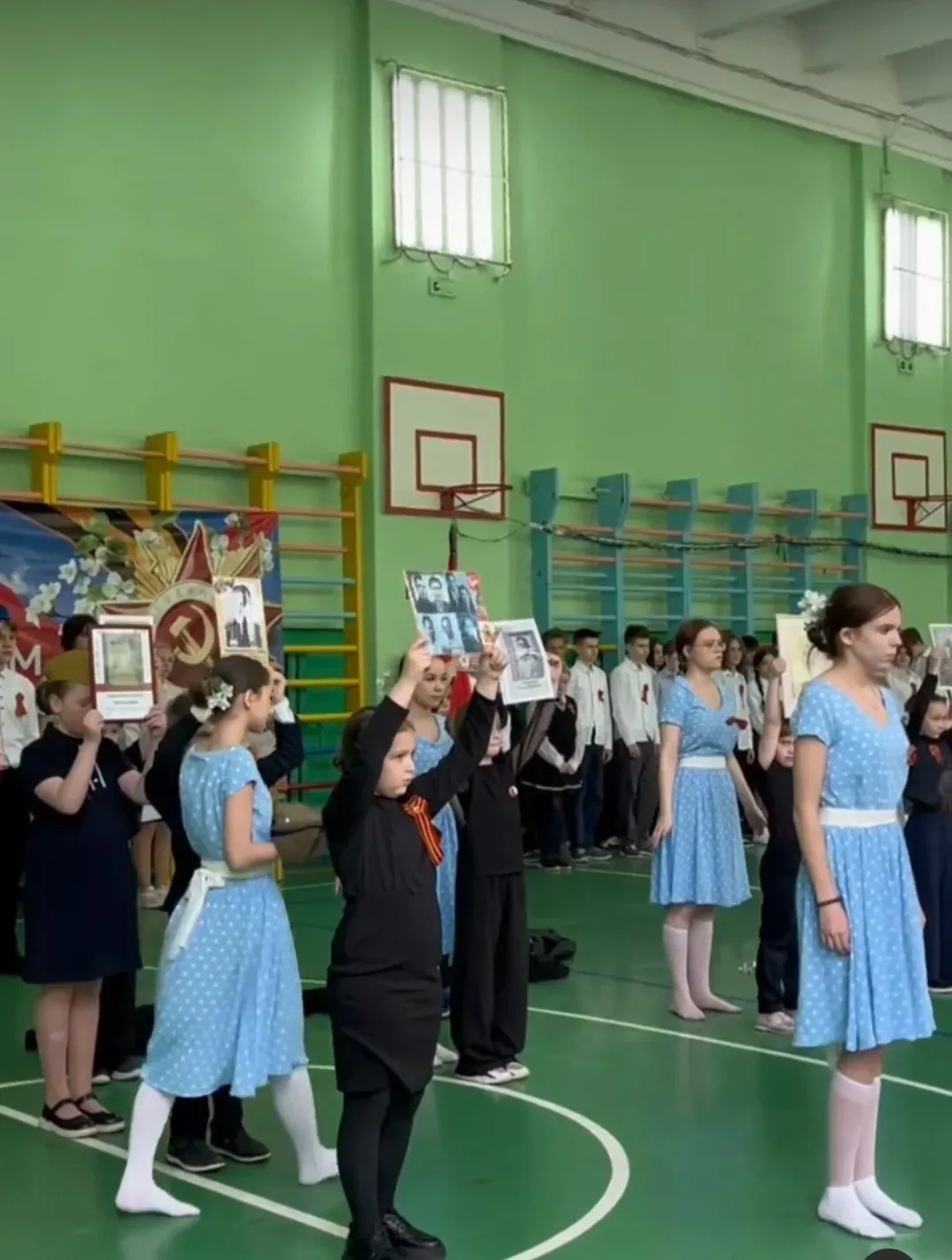 #новости_ОК33  ⭐День Победы в наших школах⭐  ⭐В предверии Дня Победы  Знамённая группа школы #6 им. 